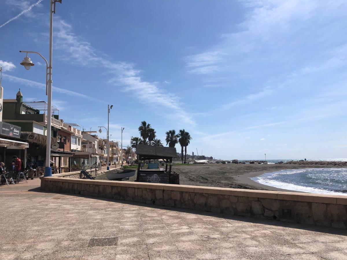 Apartamento Piso en Pedregalejo a 50m de la playa. Málaga Exterior foto