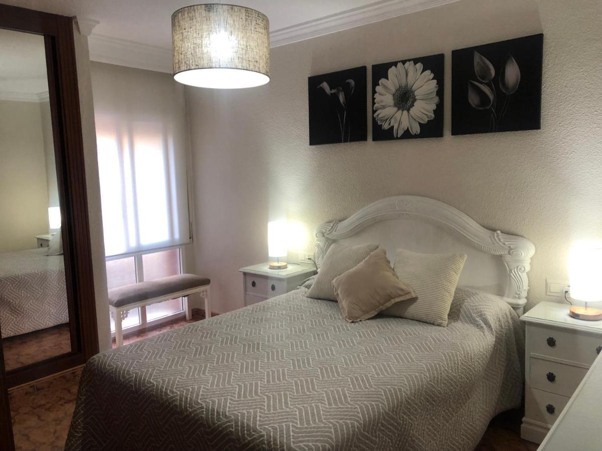 Apartamento Piso en Pedregalejo a 50m de la playa. Málaga Exterior foto