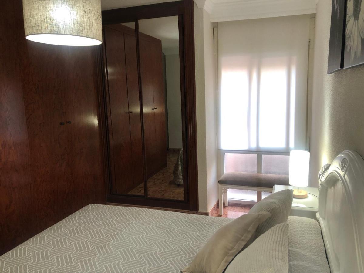 Apartamento Piso en Pedregalejo a 50m de la playa. Málaga Exterior foto